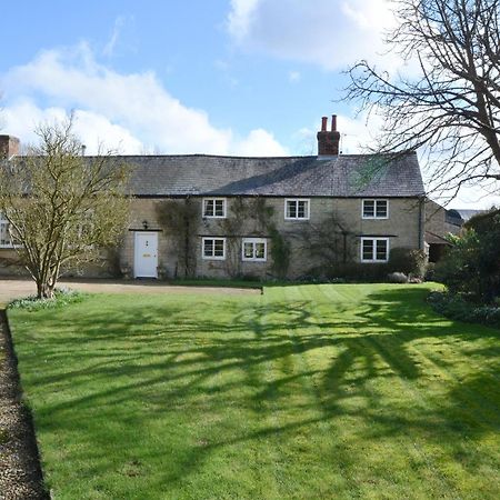 Bed and Breakfast The Old School Bicester Esterno foto